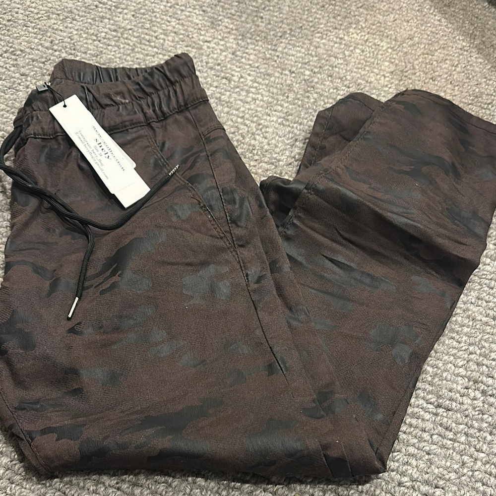 Women’s Camouflage Pants